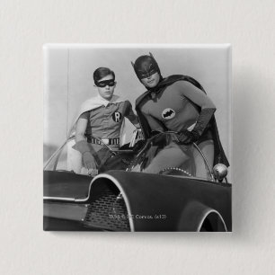 Bóton Quadrado 5.08cm Robin e Batman em Batmobile