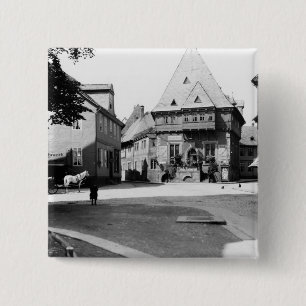 Bóton Quadrado 5.08cm Um hotel velho na praça da cidade, Goslar, c.1910