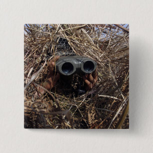 Bóton Quadrado 5.08cm Um observador do escuteiro pratica o techniqu da