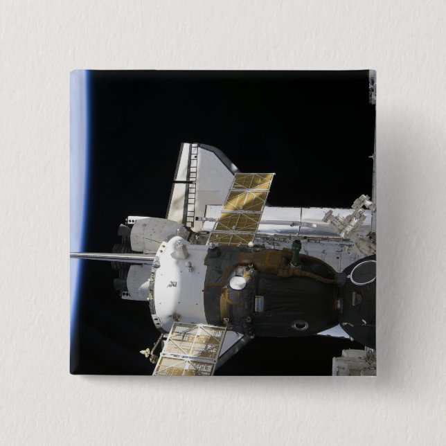 Bóton Quadrado 5.08cm Uma nave espacial Soyuz atracada (Frente)