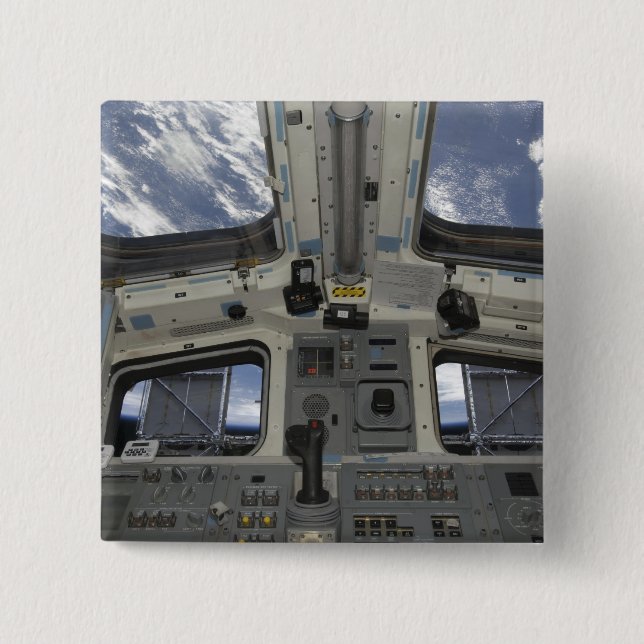 Bóton Quadrado 5.08cm Uma vista de dentro da cabina de pilotagem (Frente)