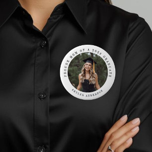 Bóton Redondo 10.16cm Script Moderno Foto de Sênior Mãe Orgulhosa Gradua