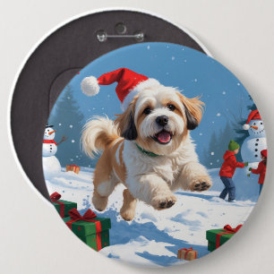 Bóton Redondo 15.24cm Lhasa Apso Correndo em Neve com Chapéu de Natal