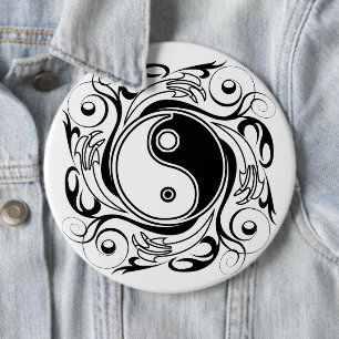 Bóton Redondo 15.24cm Símbolo Yin & Yang Estilo de Tatuagem Preto e Bran