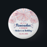 Bóton Redondo 2.54cm Festa De primeiro aniversario Do Pequeno Firecrack<br><div class="desc">Celebre em estilo com estes botões de favorecimento de festas de 1º aniversário da moda. Este design é fácil de personalizar com o seu texto de eventos especiais e os seus convidados ficarão entusiasmados quando eles virem estes botões de favor fabulosos. Itens correspondentes podem ser encontrados na coleção.</div>