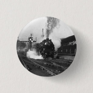 Bóton Redondo 2.54cm O trem a vapor chega! Por volta de 1864,