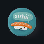 Bóton Redondo 2.54cm Oishii Sushi | Caráter Kawaii Salmon Sashimi<br><div class="desc">Adicione um pouco de talento divertido à sua bolsa,  chapéu ou jaqueta com o botão de retro do amante sushi kawaii. O personagem de salmões de Oishii. Visite o Doodle World de Jenn para obter ainda mais produtos alimentares caprichosos e vários pinos de sushi bonitos. ©Jenn Inashvili</div>