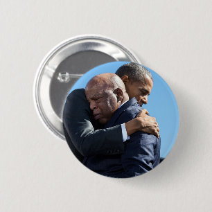 Bóton Redondo 5.08cm Barack Obama e John Lewis Hugging