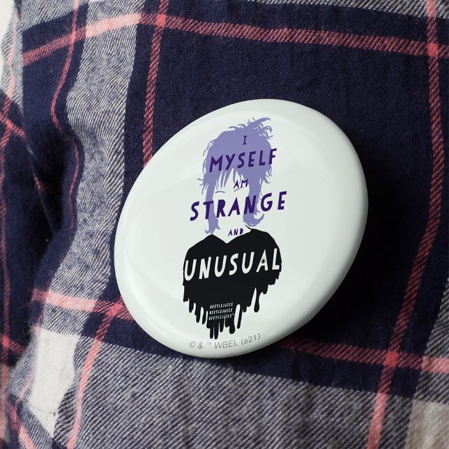 Bóton Redondo 5.08cm Beetlejuice | Lydia "Strange and Unusual" Graphic (Button on a shirt)