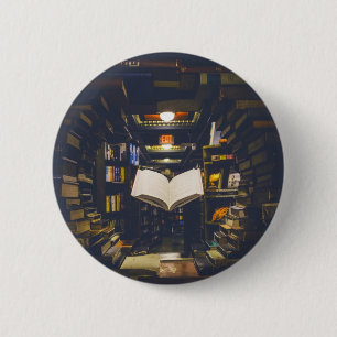 Bóton Redondo 5.08cm Biblioteca Livros Prateleiras Abrir Livro Lido