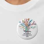 Bóton Redondo 5.08cm Botão Etiqueta de Nome Personalizado da Árvore da<br><div class="desc">Esta Etiqueta de Reunião Familiar é decorada com uma árvore genealógica colorida. Facilmente personalizável com seu nome de família. Use a opção Personalizar mais para alterar o tamanho, o estilo ou a cor do texto, se desejar. Faz um excelente de lembrança depois do evento. Porque nós criamos nosso próprio trabalho...</div>