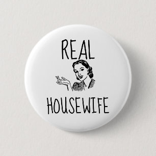 BÓTON REDONDO 5.08CM BOTÕES RETRO WIFE, MULHER REAL