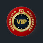 Bóton Redondo 5.08cm Crachá de Acesso VIP Elegante<br><div class="desc">Um belo emblema de ouro, preto e vermelho VIP para convidados especiais e visitantes para o seu negócio, clube, escola ou outro local. Mantenha várias pessoas à mão para que seus visitantes importantes se sintam especiais. Este botão pin também pode ser usado como prêmio ou para casamentos e eventos ou...</div>