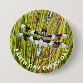 Bóton Redondo 5.08cm Dia da Terra Todos Os Dias Dragonfly Branca Comum