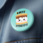 Bóton Redondo 5.08cm Engraçado Kawaii S'mores Hot Mess<br><div class="desc">Engraçado Botão de Mess Quente do Kawaii S'mores - Você definitivamente será um camper feliz depois de se aproximar desse botão de bagunça quente do S'mores. Apresentando o delicioso, fofo, doce doce doce doce penitenciário, é mais com um fofinho kawaii face. Queimar calorias na fogueira nunca teve um gosto tão...</div>
