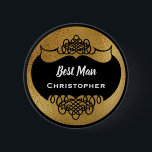 Bóton Redondo 5.08cm Falso do nome de etiqueta do homem do casamento<br><div class="desc">Botão elegante e à moda do nome de etiqueta do casamento no design do ouro do falso. Trabalho do rolo do estilo da caligrafia do vintage acentuado pelo ouro do falso. A cor preta do fundo e a cor de texto podem ser mudadas para caber suas próprias cores do casamento....</div>