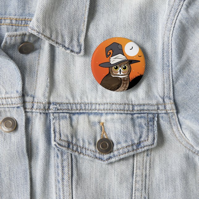 Bóton Redondo 5.08cm Great Horned Owl Witch! (In Situ)