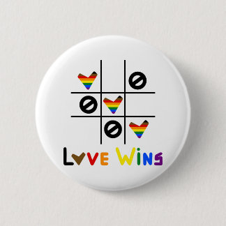 Bóton Redondo 5.08cm Love Is Love Tic Tac Toe Rainbow Pride Flag LGBTQ+