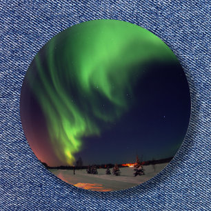 Bóton Redondo 5.08cm Luzes de Norte no Lago Urso