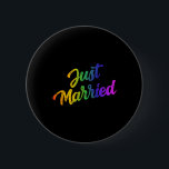 Bóton Redondo 5.08cm Noiva Groom Lgbtq Bachelor Party Casamento - Homen<br><div class="desc">Noiva de Noiva Lgbtq Bachelor Party Wedding Tee - Ajustado Normal Pequeno Negro - Folha Curta - Lgbt</div>