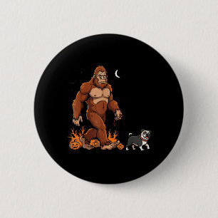 Bóton Redondo 5.08cm Pug andando Bigfoot Halloween Cachorro Sasquatch E