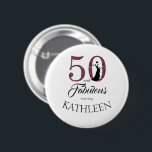 Bóton Redondo 5.08cm Purple 50 e Fabuloso nome personalizado de Festa d<br><div class="desc">Celebre fazer 50 anos com este elegante design de 50 anos que você pode personalizar com seu nome! 50 e fabuloso em falso brilho roxo e preto com silhueta dançante. Produtos correspondentes e outras cores estão disponíveis em nosso compro. Solicitações personalizadas são bem-vindas.</div>
