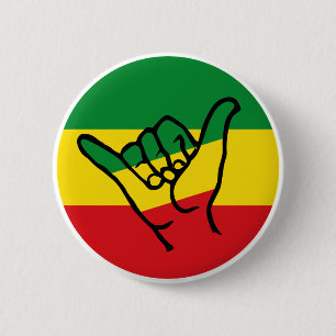 Bóton Redondo 5.08cm Shaka Mão Com Cores De Reggae