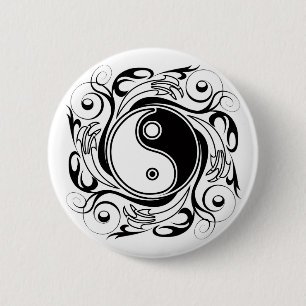 Bóton Redondo 5.08cm Símbolo Yin & Yang Estilo de Tatuagem Preto e Bran