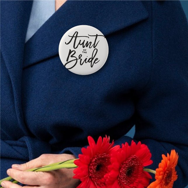 Bóton Redondo 5.08cm Tia Da Noiva Escova Bridal ('Aunt of the Bride' Brush Script Calligraphy Wedding Rehearsal Pin Button @ fatfatin_blue_knot)