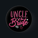 Bóton Redondo 5.08cm Tio Bonito do Roteiro de Caligrafia Rosa<br><div class="desc">Design de fonte de script de caligrafia cursiva de vintage para festa de noivado, janto de ensaio, chá de panela ou festa de solteira. A confundir mercadoria de casamento para a noiva, a família e os amigos. Cor rosa brilhante para uma noite divertida com a noiva, madrinha de casamento, dama...</div>