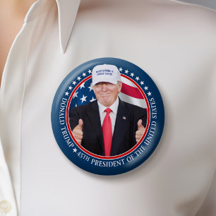 Bóton Redondo 5.08cm Trump 2020 com MAGA Hat e Thumbs Up Foto