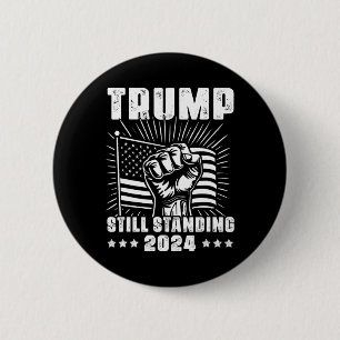 Bóton Redondo 5.08cm Trump 2024 Ainda em Pé Bandeira Americana Donald T
