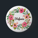 Bóton Redondo 5.08cm Watercolor Boho Floral Wreath Personalizado<br><div class="desc">Botão floral personalizável. Apresenta uma camada floral de cor d'água de flores cor rosa e laranja,  verde,  lavanda e penas. Este botão de coroa floral é perfeito como um presente personalizado.</div>
