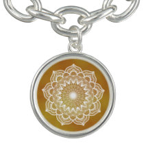 Mandala Branco em Fundo Dourado