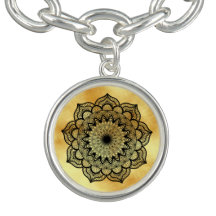 Mandala Preto em Fundo Dourado Suave