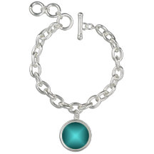 Pulseiras de encantos com design iluminado em verd