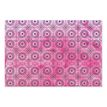 Braided Mandala e Leaf Motif Design"