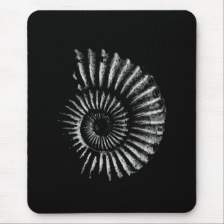 Branco Ammonite no Mousepad Negro
