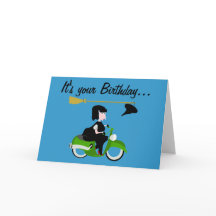 Bruxa com cartão de aniversário de bicicleta motor