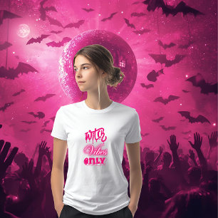 bruxas cor-de-rosa, apenas uma mulher com tipograf