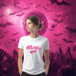 bruxas cor-de-rosa, apenas uma mulher com tipograf