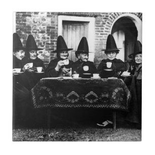 Bruxas Galesas Tendo Tea Crone Teatime