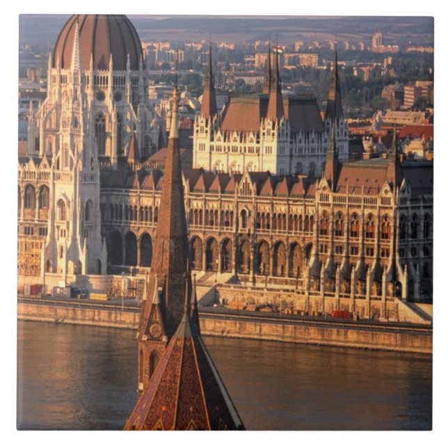 Budapest, Hungria, Rio Danúbio, Parlamento (Frente)