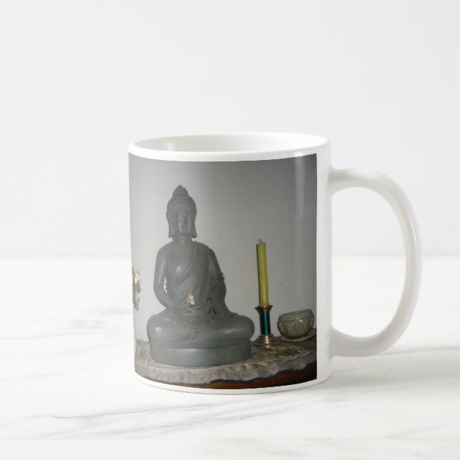 Buddha altera a caneca (Direita)