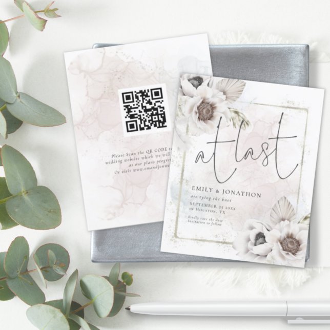 Budget At Last QR Florals Wedding Save the Date (Criador carregado)