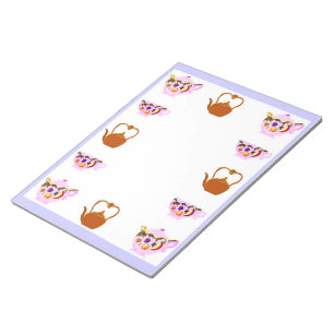 Bule, Teacup, e bloco de notas de cobre do
