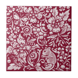 Burgundy Mouse Maroon Woodland Ornamentado