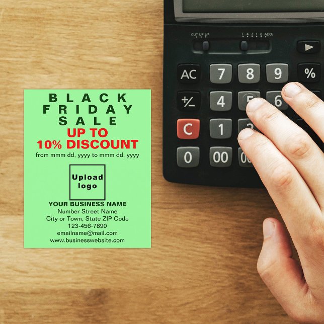 Business Black Friday Sale sobre Flyer Verde Claro (Black Friday Sale on light green flyer)