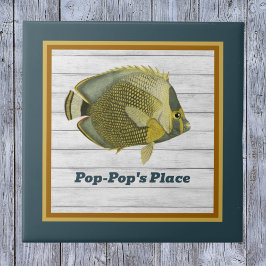 Butterflyfish enviado em lacado e Dourado com nome