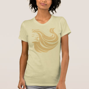 Cabelo na camisa do vento